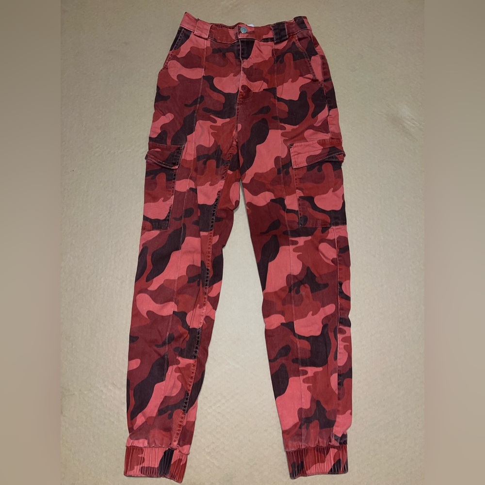 Hollister Red Cargo pants size Small